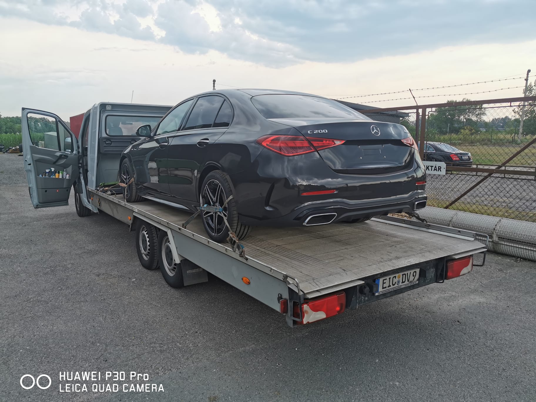 Farhzeugtransport Fahrzeugüberführung wir-holen-dein-auto.com