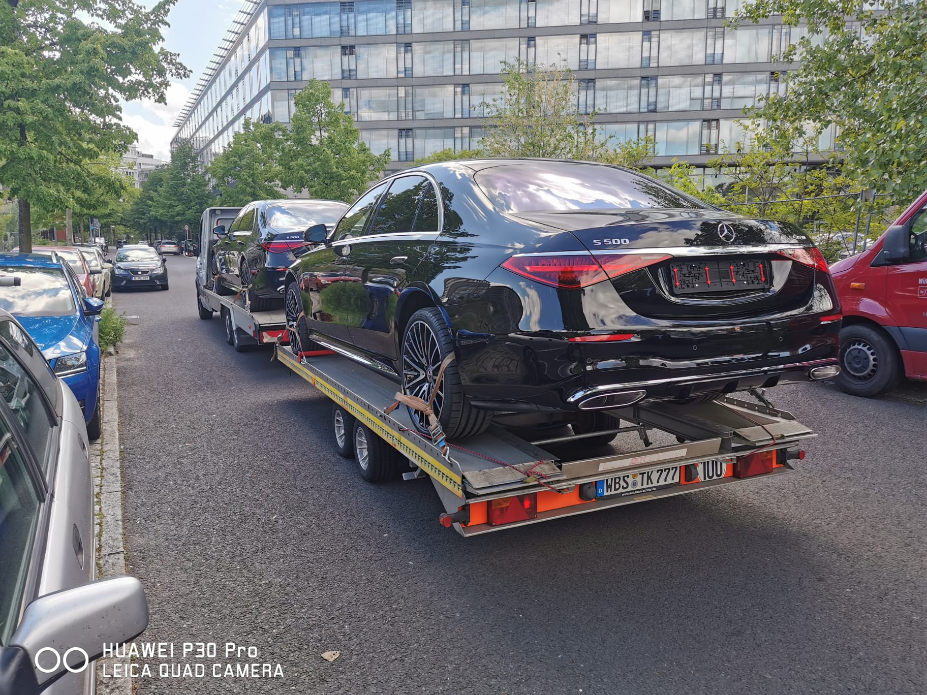 Farhzeugtransport Fahrzeugüberführung wir-holen-dein-auto.com